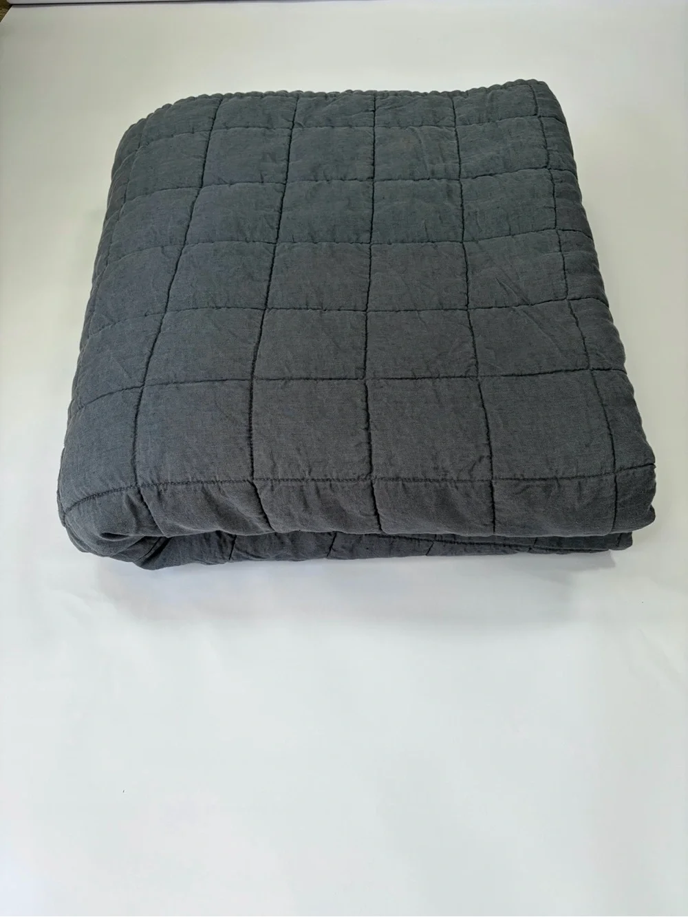 Quince European Linen Box Quilt Charcoal Full/Queen